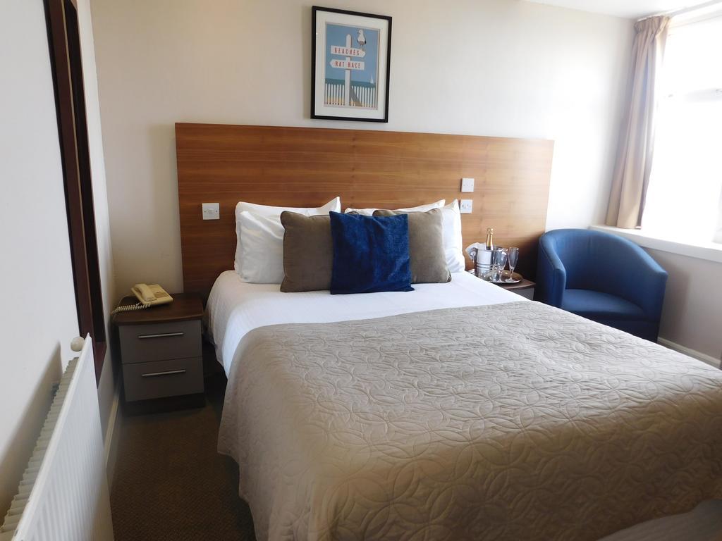 Cullen Bay Hotel ภายนอก รูปภาพ